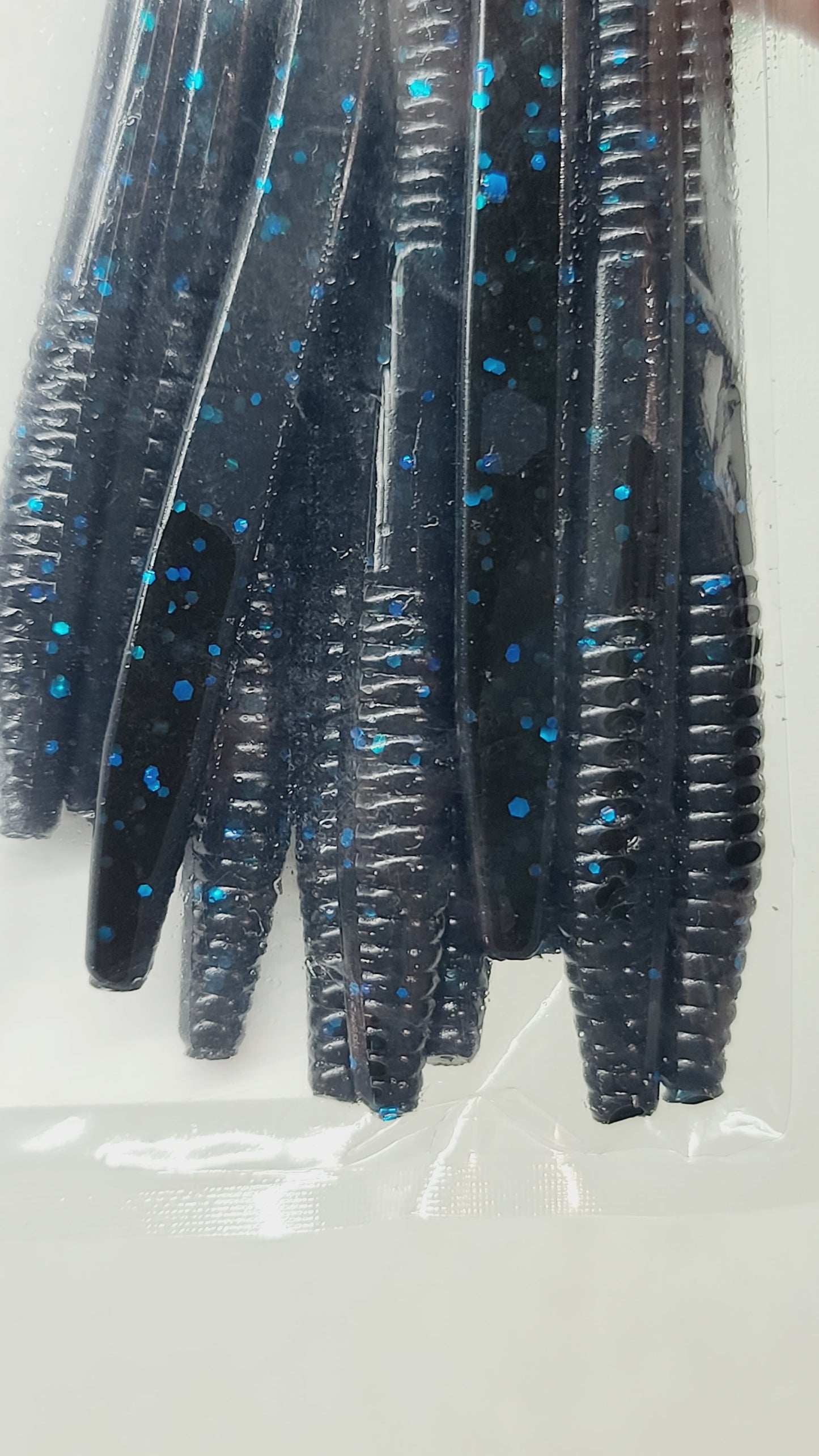 7" AI SHAKY HEAD WORM